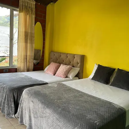 Holiday House - 3 Bedroom 3 Bathroom Banos  Room photo